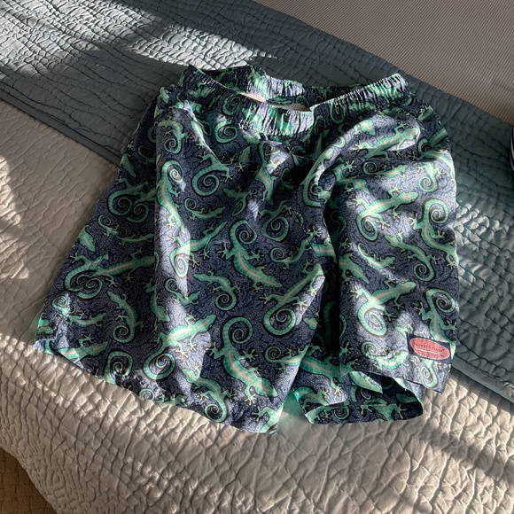 Vineyard Vines Men’s Swim Shorts Size M - Picture 1 of 4